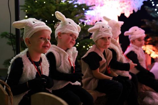 Grafika #24: Szkolne jasełka