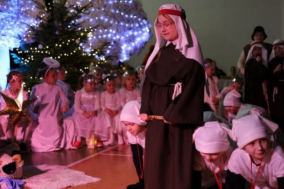 Grafika #26: Szkolne jasełka