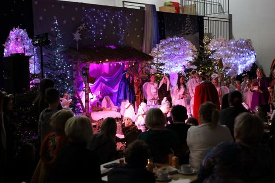 Grafika #62: Szkolne jasełka