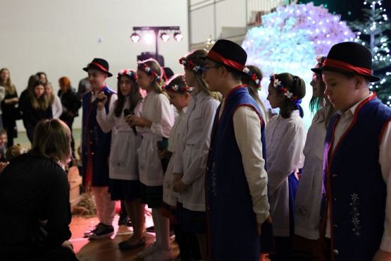 Grafika #63: Szkolne jasełka