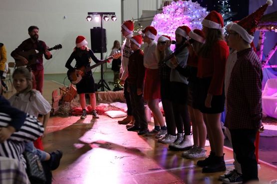 Grafika #76: Szkolne jasełka