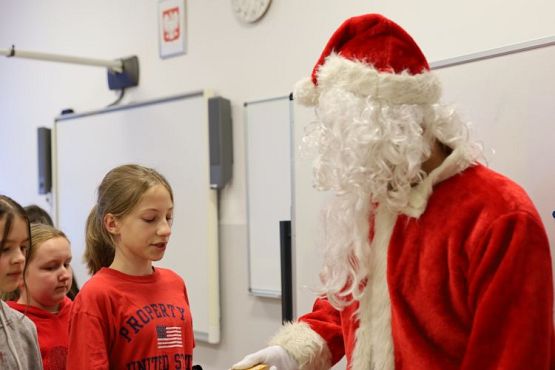 Grafika #8: Wizyta Mikołaja