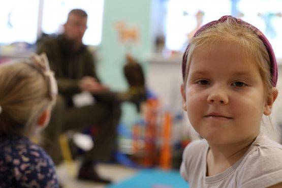 Grafika #7: Spotkanie z sokolnikiem