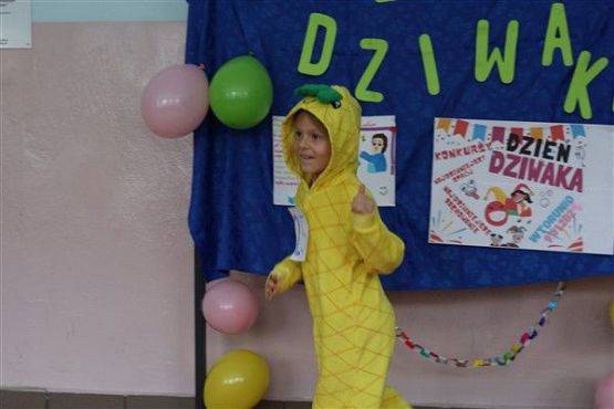 Grafika #5: Dzień Dziwaka