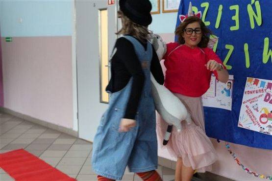 Grafika #8: Dzień Dziwaka