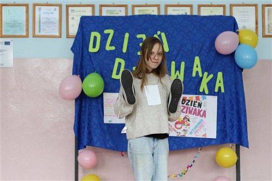 Grafika #15: Dzień Dziwaka