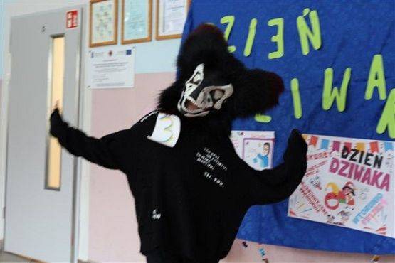 Grafika #23: Dzień Dziwaka