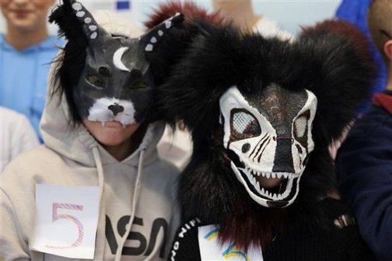 Grafika #34: Dzień Dziwaka