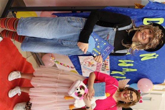 Grafika #55: Dzień Dziwaka