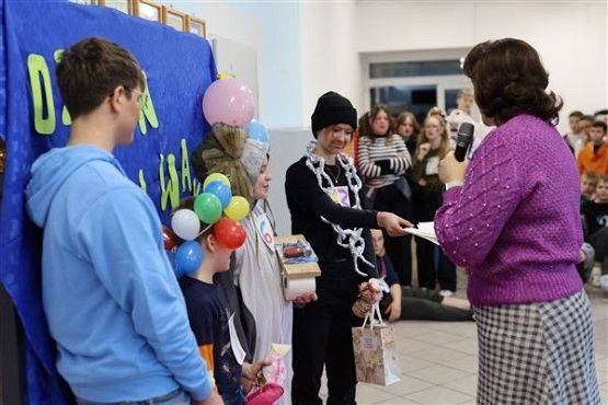 Grafika #67: Dzień Dziwaka