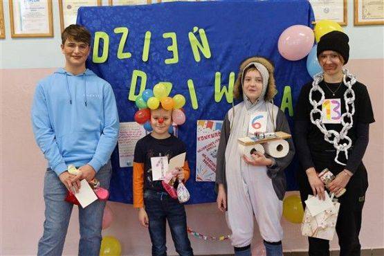 Grafika #69: Dzień Dziwaka