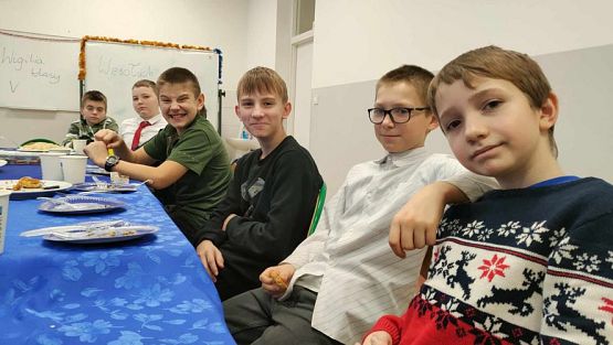 Grafika #1: Wigilie klasowe