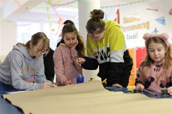 Grafika #10: Ferie w szkole - Mistrzowie Lego