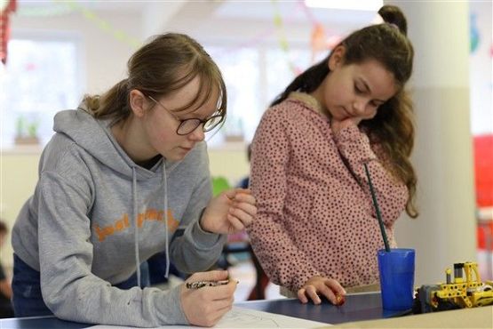 Grafika #11: Ferie w szkole - Mistrzowie Lego