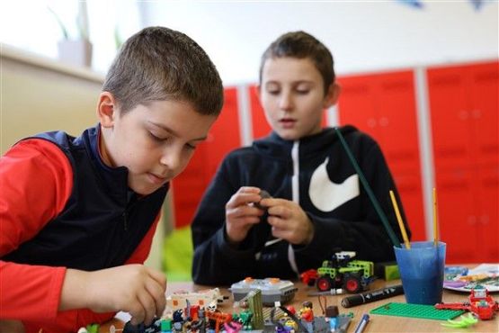 Grafika #26: Ferie w szkole - Mistrzowie Lego