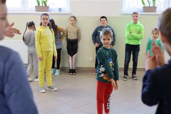 Grafika #0: Ferie w szkole - Twoja twarz brzmi