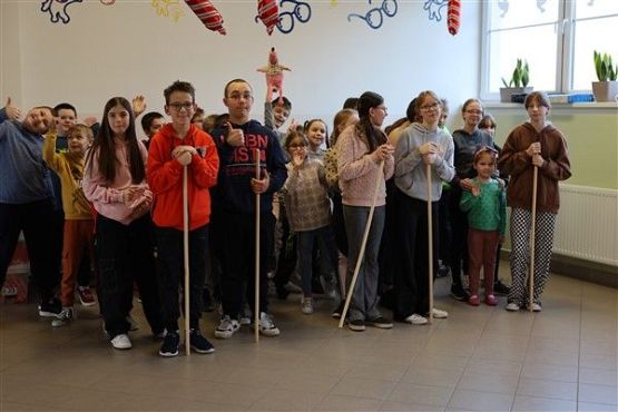 Grafika #2: Ferie w szkole - Twoja twarz brzmi