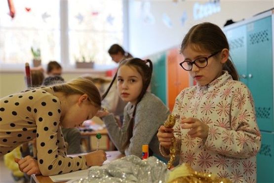 Grafika #8: Ferie w szkole - Twoja twarz brzmi