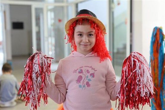 Grafika #12: Ferie w szkole - Twoja twarz brzmi