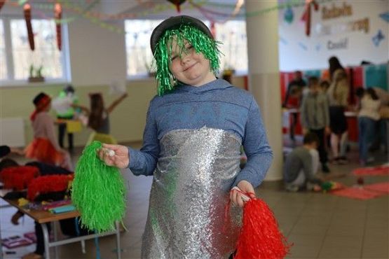 Grafika #13: Ferie w szkole - Twoja twarz brzmi