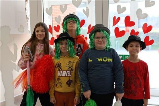 Grafika #14: Ferie w szkole - Twoja twarz brzmi