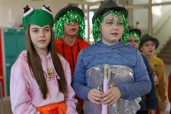 Grafika #31: Ferie w szkole - Twoja twarz brzmi