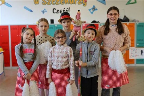 Grafika #36: Ferie w szkole - Twoja twarz brzmi