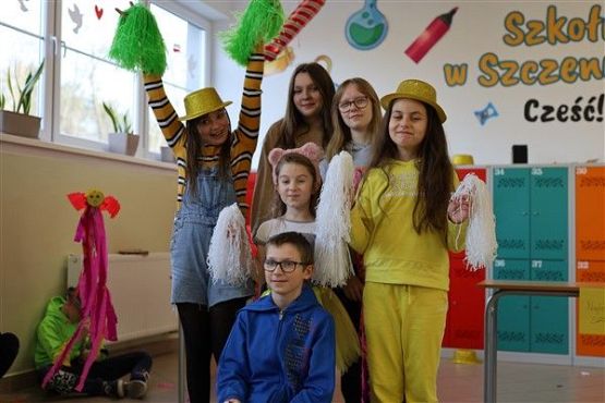 Grafika #37: Ferie w szkole - Twoja twarz brzmi