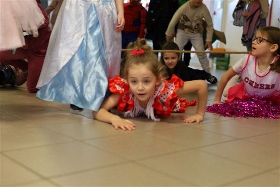 Grafika #6: Bal karnawałowy