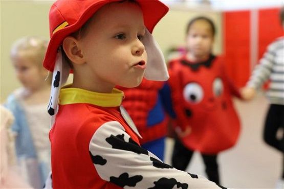 Grafika #12: Bal karnawałowy