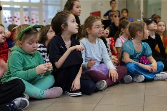 Grafika #24: Bal karnawałowy