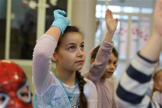 Grafika #32: Bal karnawałowy