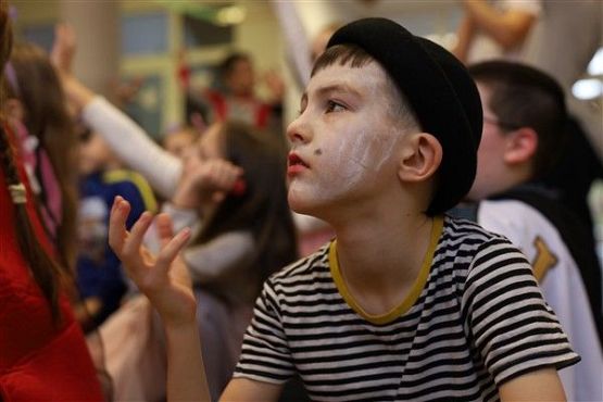 Grafika #38: Bal karnawałowy