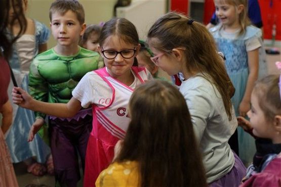 Grafika #44: Bal karnawałowy