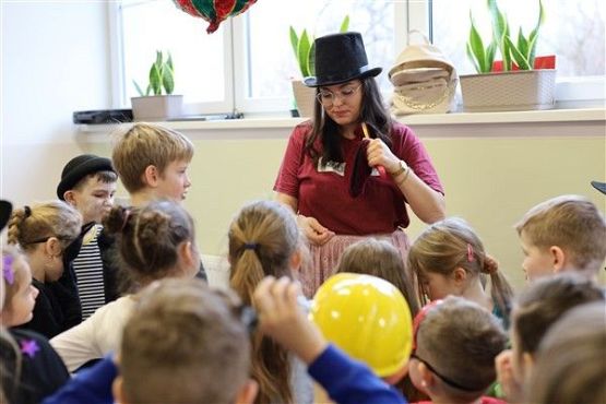 Grafika #49: Bal karnawałowy