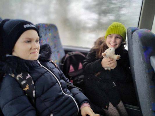 Grafika #5: Ferie w szkole - wyjazd do kina