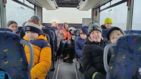 Grafika #6: Ferie w szkole - wyjazd do kina