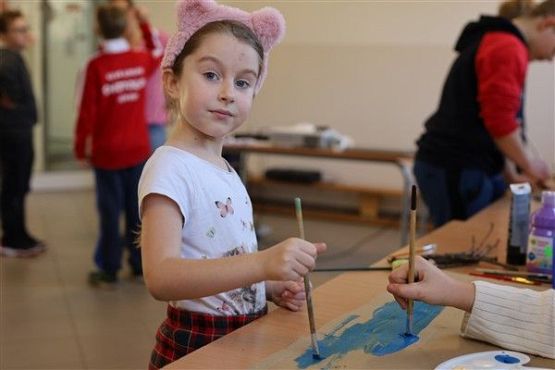 Grafika #15: Ferie w szkole - bezludna wyspa