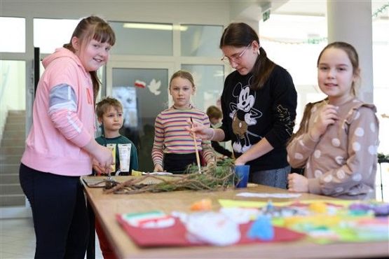 Grafika #16: Ferie w szkole - bezludna wyspa