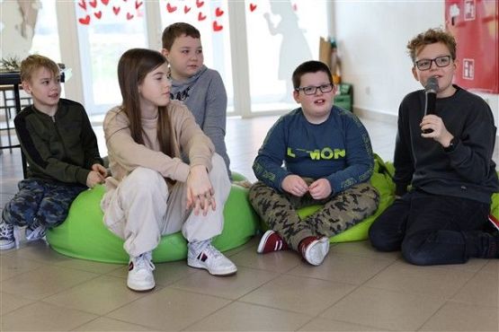 Grafika #32: Ferie w szkole - bezludna wyspa