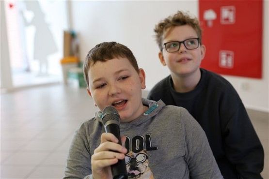 Grafika #35: Ferie w szkole - bezludna wyspa