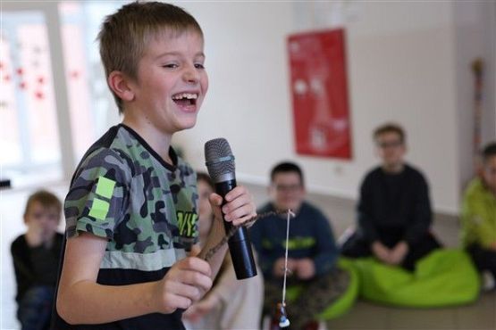 Grafika #36: Ferie w szkole - bezludna wyspa