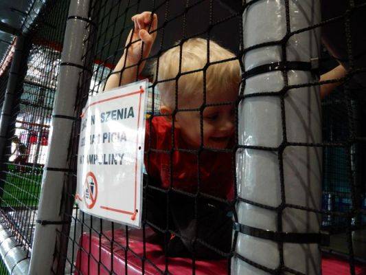 Grafika #31: Wycieczka do parku trampolin