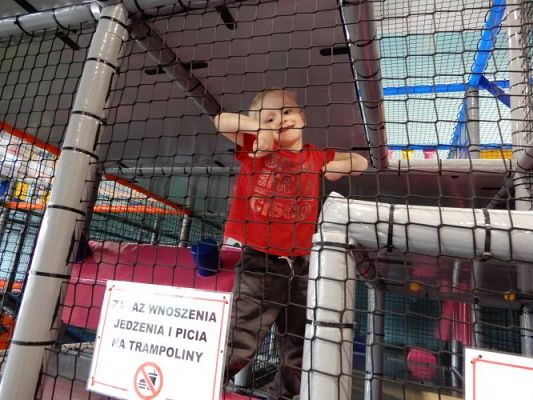 Grafika #33: Wycieczka do parku trampolin