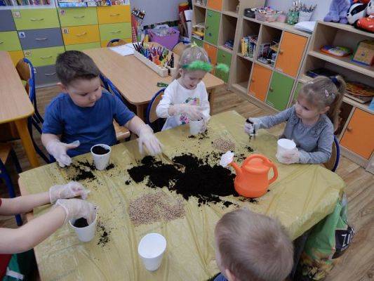 Grafika #3: Zielony ogródek