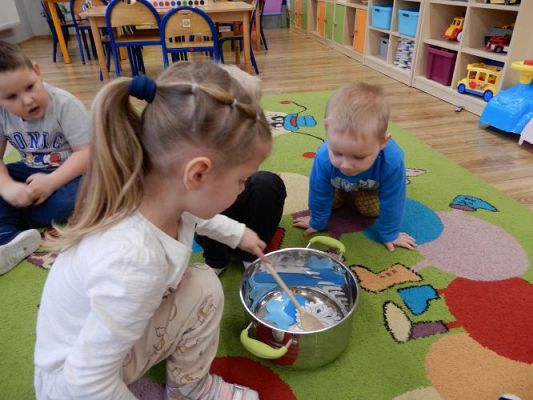 Grafika #29: ,,W marcu jak w garncu"