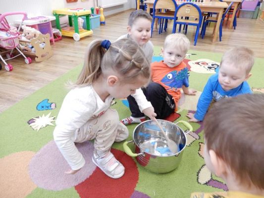 Grafika #31: ,,W marcu jak w garncu"