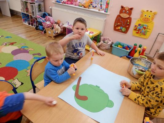 Grafika #40: ,,W marcu jak w garncu"