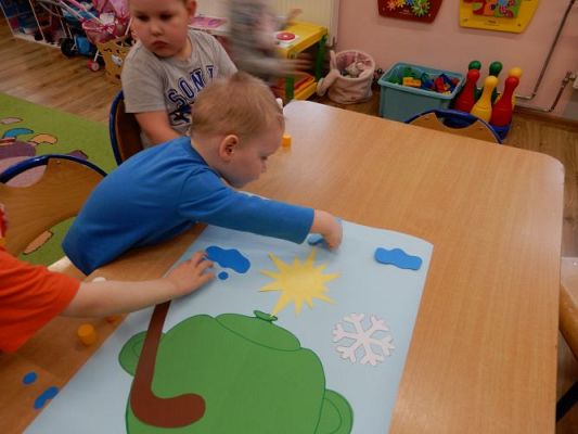 Grafika #48: ,,W marcu jak w garncu"