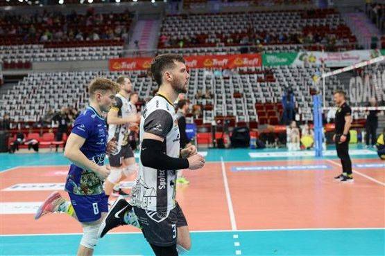 Grafika #4: Mecz Kaszubski w Ergo Arenie